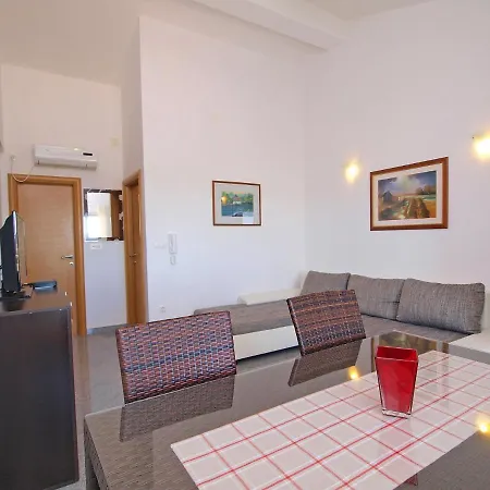 Marko-4 By Interhome Apartamento Bibinje
